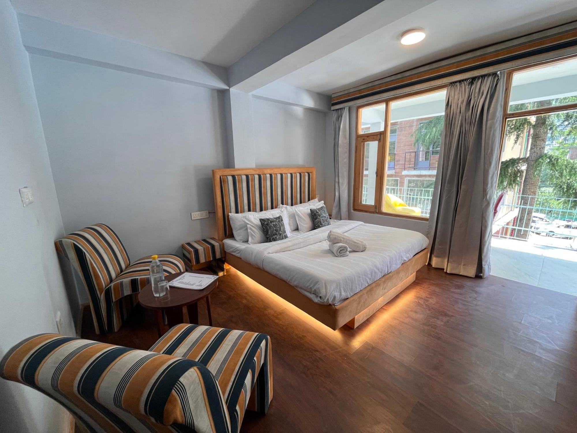 Hotel English Rose, #Personal Parking, #Petfriendly, #Garden, #Bonfire Under The Stars Manāli Esterno foto