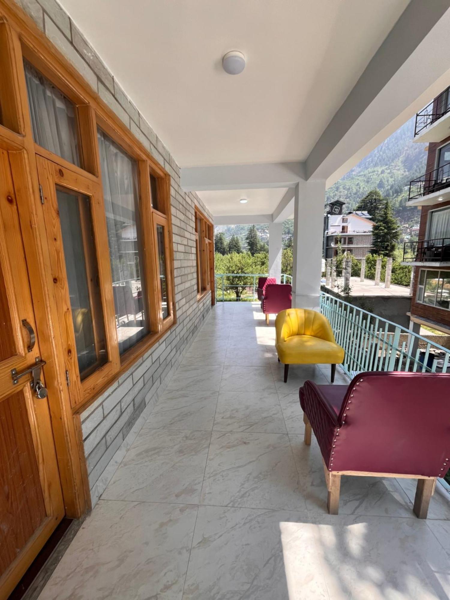 Hotel English Rose, #Personal Parking, #Petfriendly, #Garden, #Bonfire Under The Stars Manāli Esterno foto