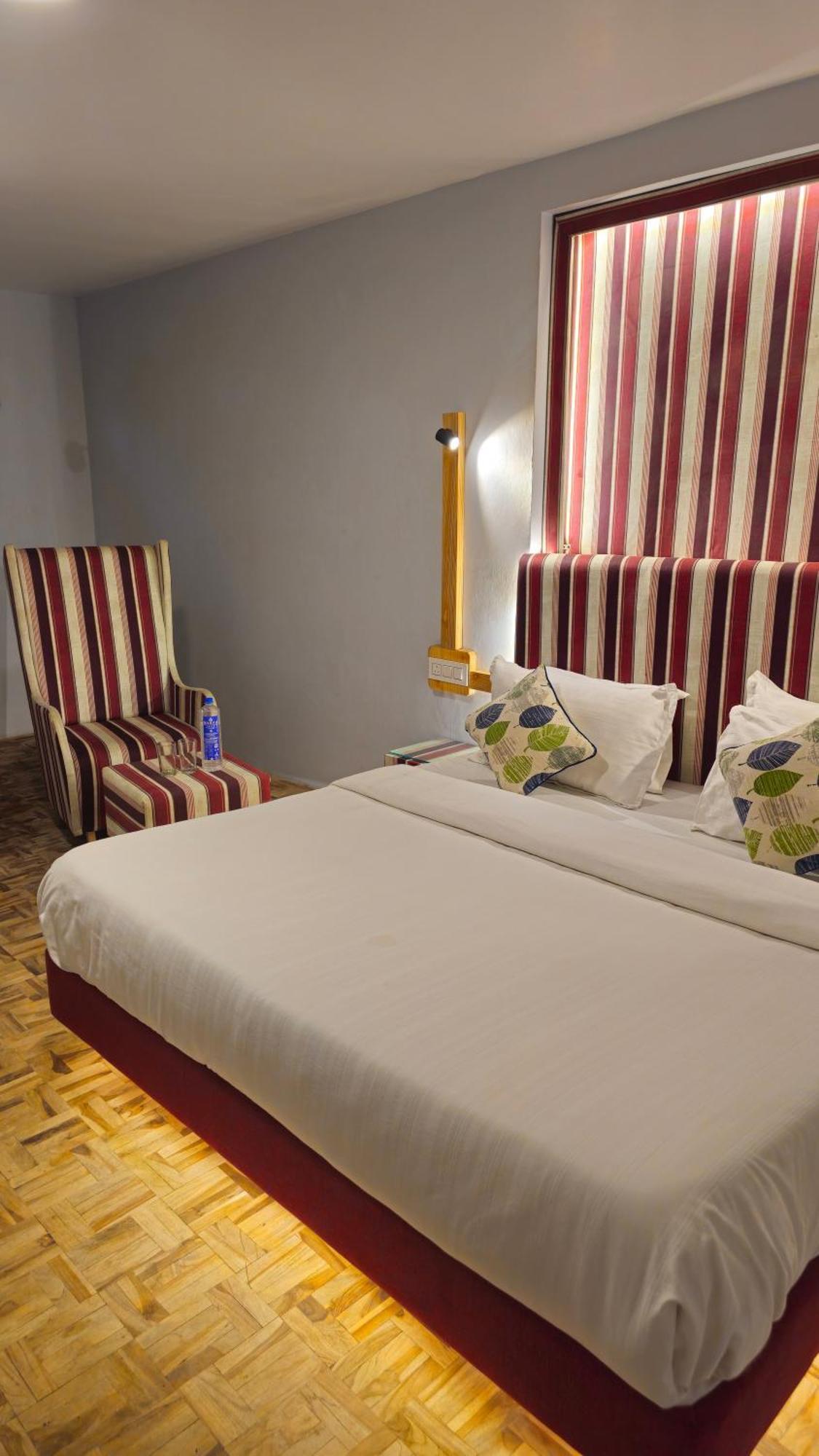 Hotel English Rose, #Personal Parking, #Petfriendly, #Garden, #Bonfire Under The Stars Manāli Esterno foto