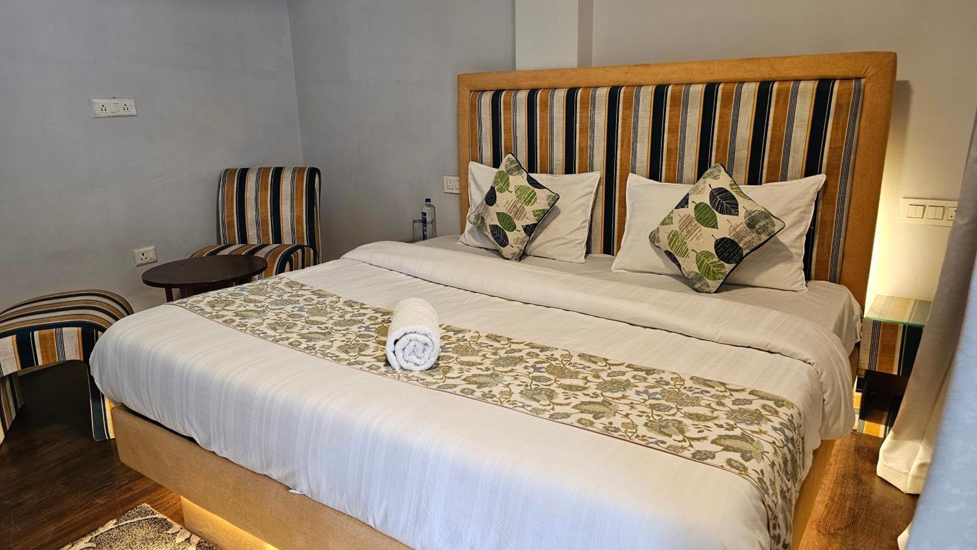 Hotel English Rose, #Personal Parking, #Petfriendly, #Garden, #Bonfire Under The Stars Manāli Esterno foto