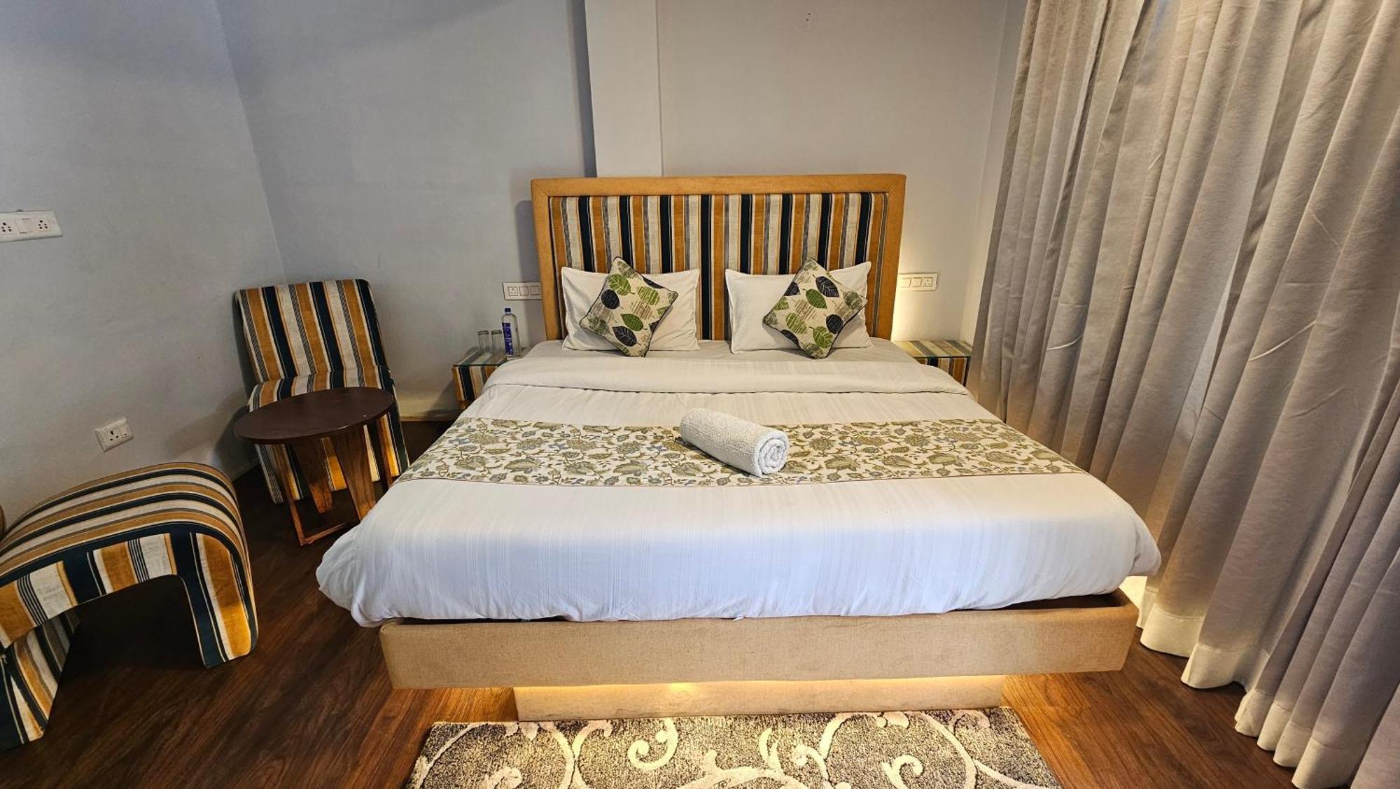 Hotel English Rose, #Personal Parking, #Petfriendly, #Garden, #Bonfire Under The Stars Manāli Esterno foto