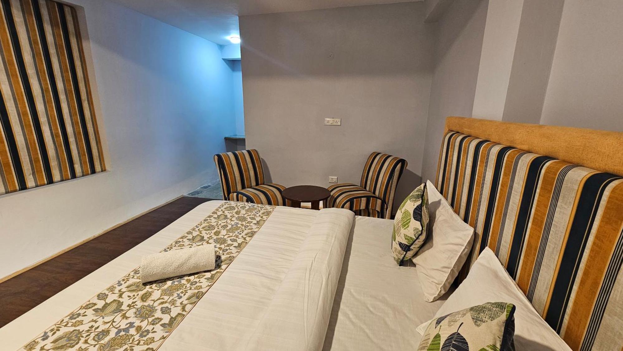 Hotel English Rose, #Personal Parking, #Petfriendly, #Garden, #Bonfire Under The Stars Manāli Esterno foto